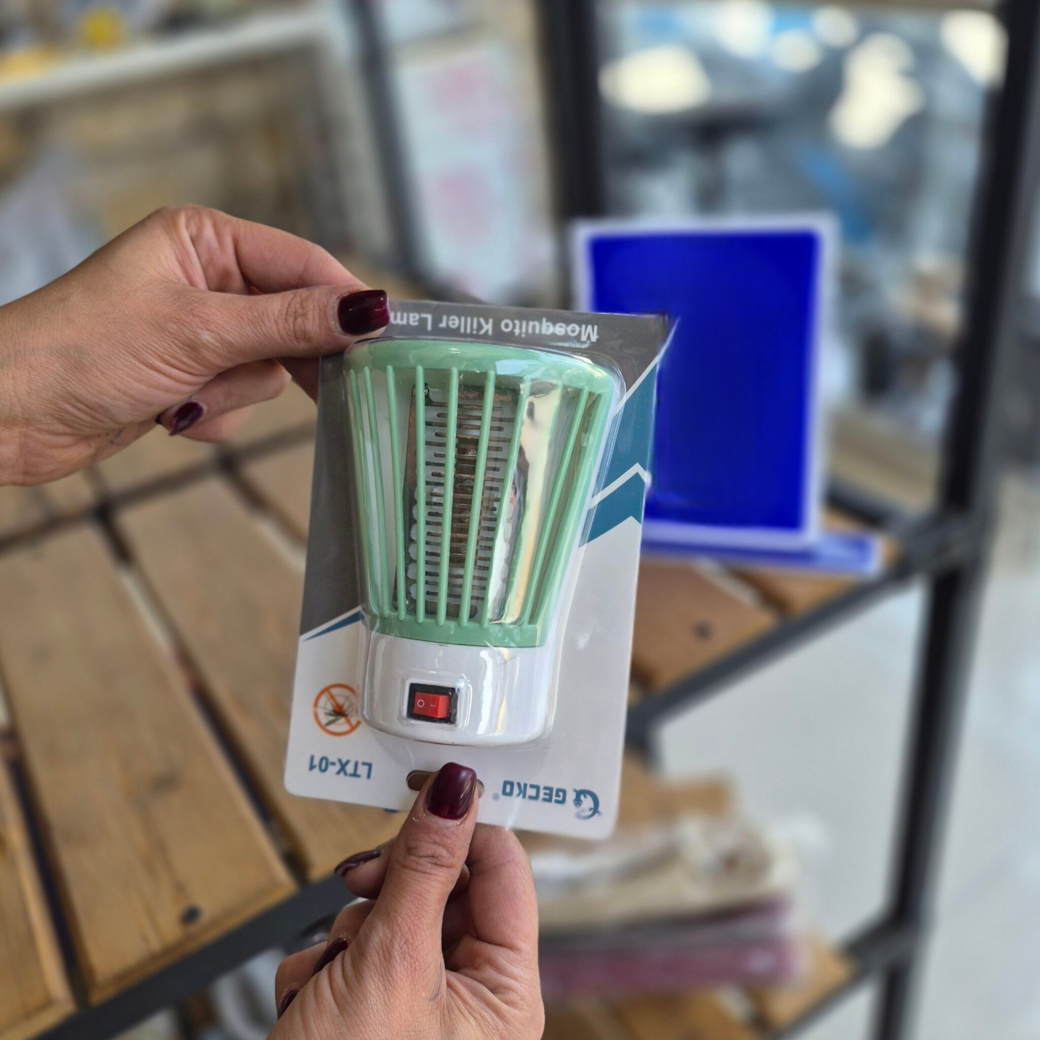 حشره کش برقی پریزی